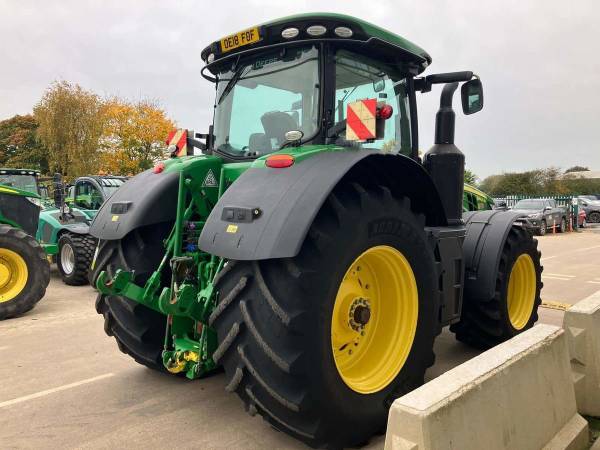 Трактор John Deere 8400R (2018)