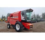 Комбайн Massey Ferguson 23