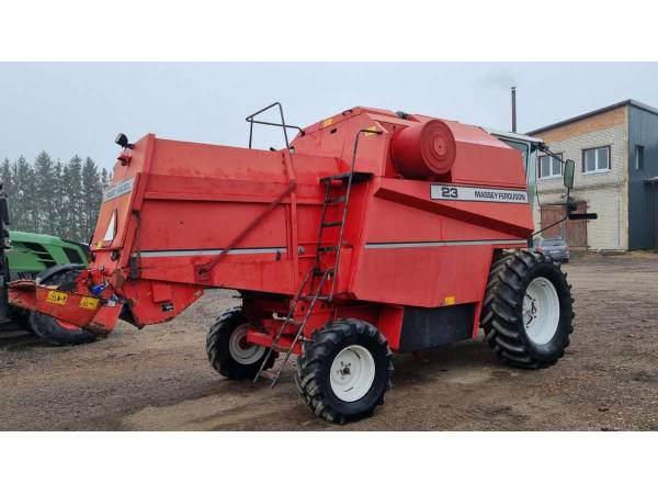Комбайн Massey Ferguson 23 (1997)