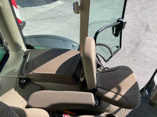 Трактор John Deere 6R 250 (2022)