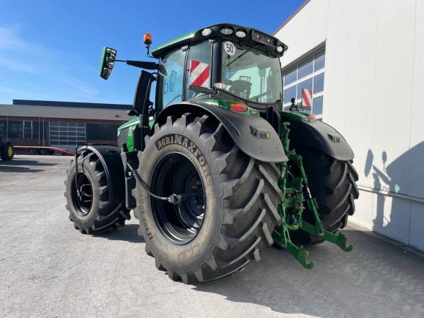 Трактор John Deere 6R 250 (2022)