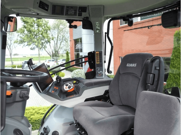 Трактор Claas Axion 850 (2023)
