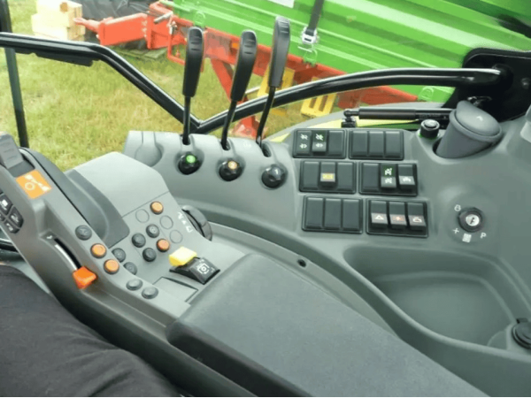 Трактор Claas Arion 610 (2022)