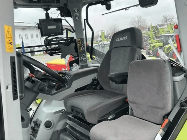 Трактор Claas Axion 930 (2023)