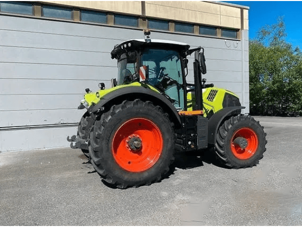 Трактор Claas Axion 830 (2022)