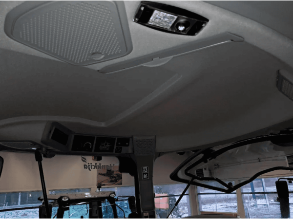 Трактор Claas Axion 650 (2022)