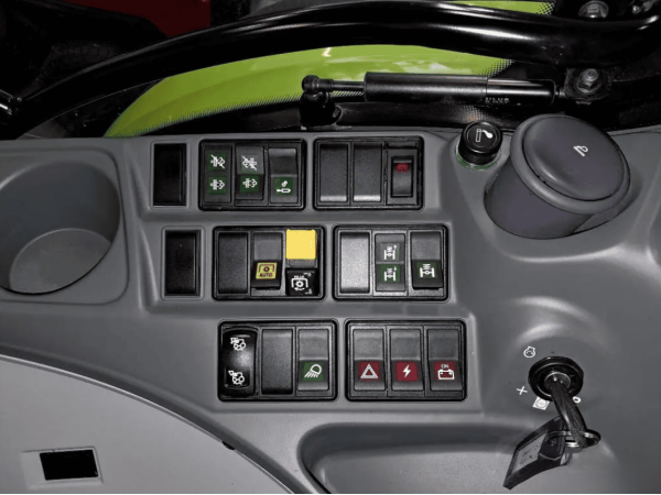 Трактор Claas Axion 650 (2022)