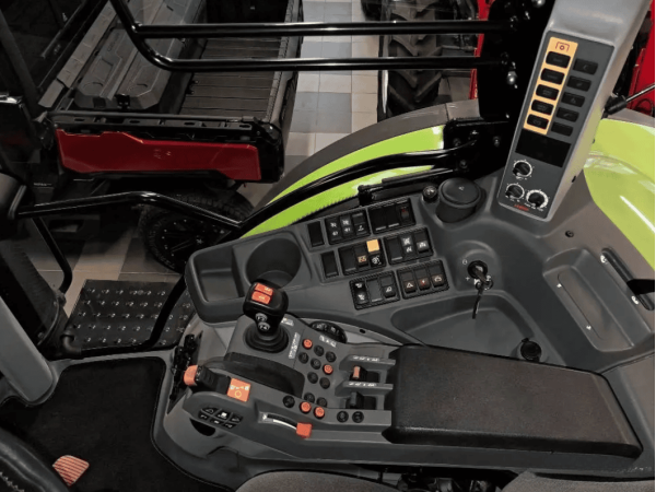 Трактор Claas Axion 650 (2022)