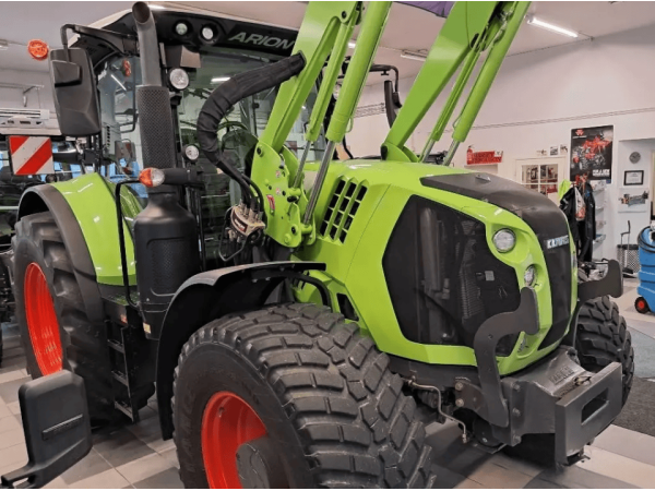 Трактор Claas Axion 650 (2022)