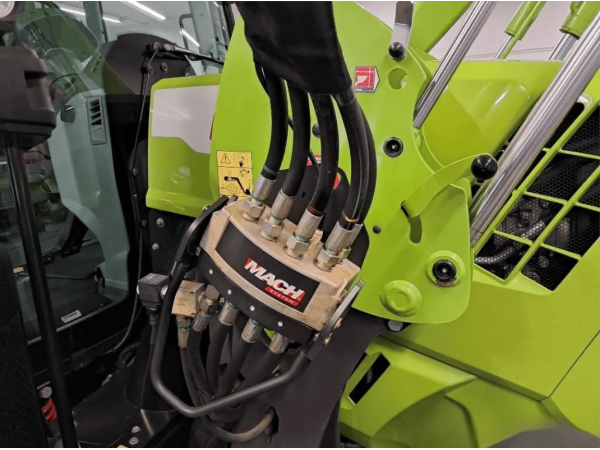 Трактор Claas Axion 650 (2022)