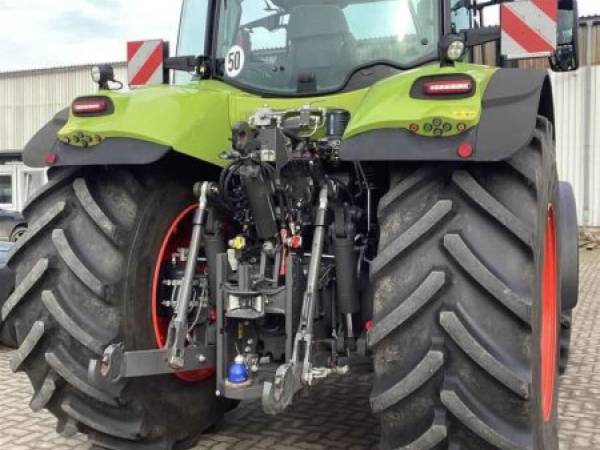Трактор Claas Axion 870 (2023)