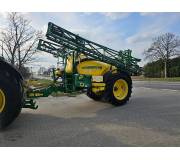 Причіпний обприскувач John Deere 732i
