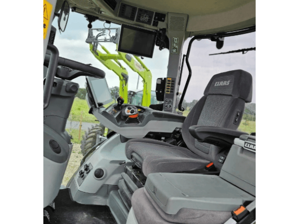 Трактор Claas Axion 870 (2023)