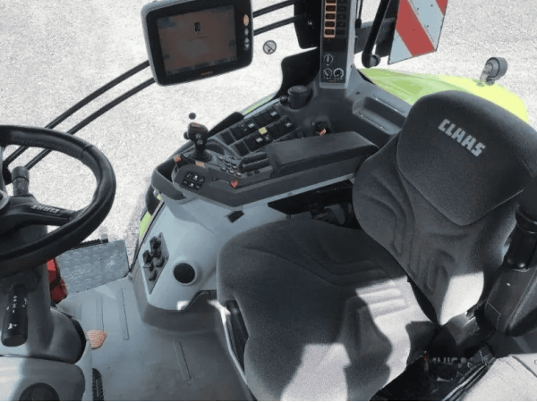 Трактор Claas Axion 830 (2021)