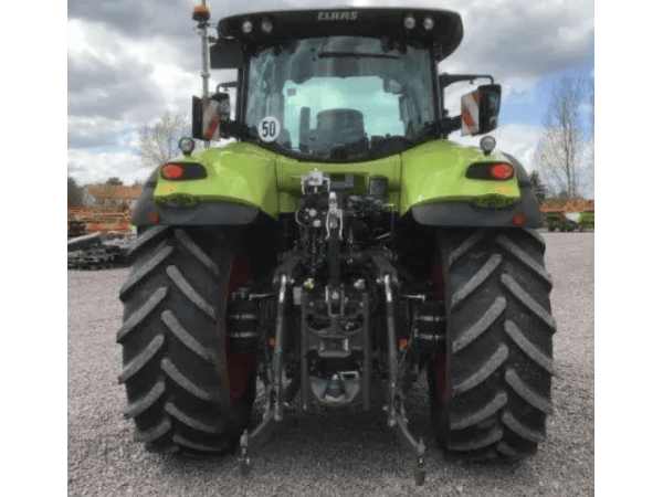Трактор Claas Axion 830 (2021)