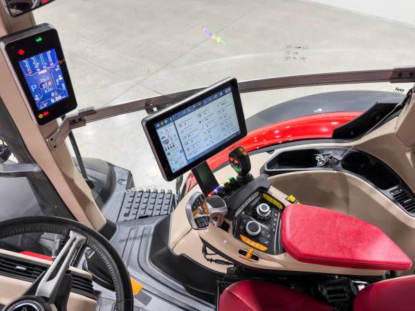 Трактор Case Optum 300 (2023)