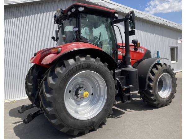 Трактор Case IH Puma 220 (2022)