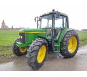 Трактор John Deere 6310
