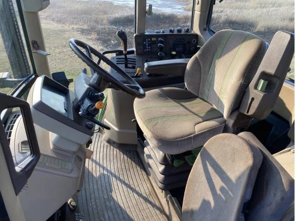 Трактор John Deere 6610 (2000)