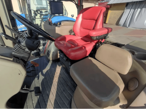 Трактор Case IH Magnum 335 (2010)