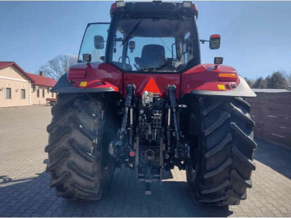 Трактор Case IH Magnum 335 (2010)