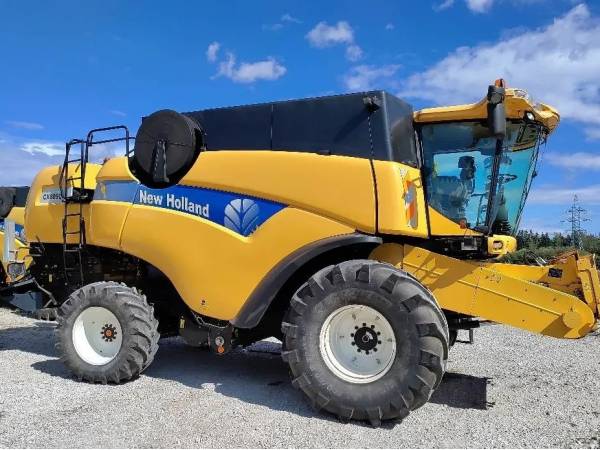Комбайн New Holland CX8090 (2013)