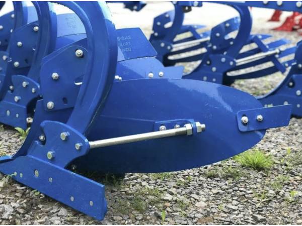 Плуг эксцентрический UNLU 3 КОРПУСА 14” сплошной отвал