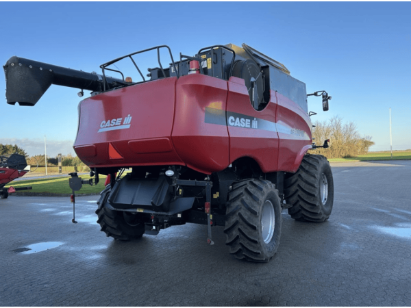 Комбайн Case IH 8010 Axial Flow (2006)
