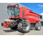 Комбайн Case IH 8010 Axial Flow