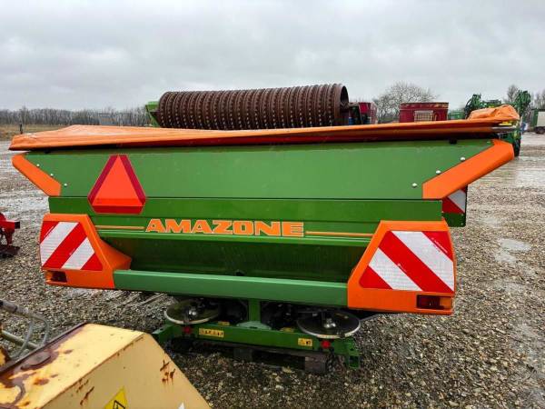 Розкидач добрив Amazone ZA-M 2500 (2015)