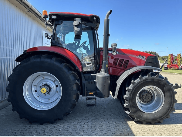 Трактор Case IH Puma 240 (2021)
