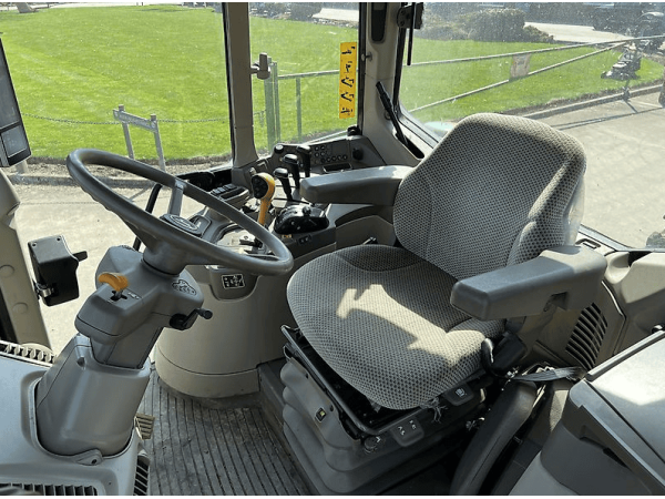 Трактор John Deere 6120M (2020)