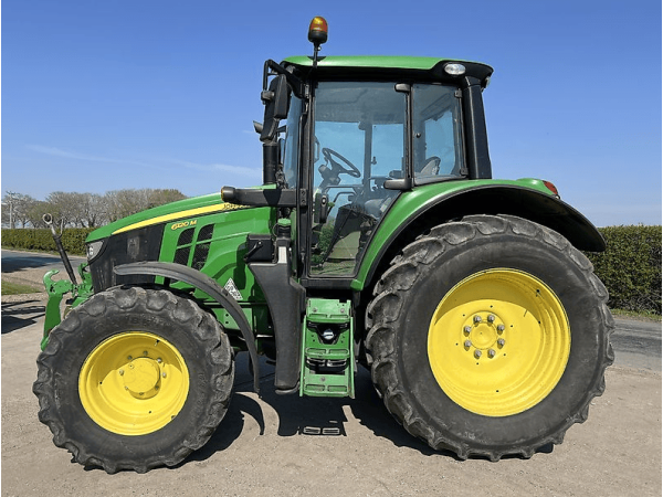 Трактор John Deere 6120M (2020)