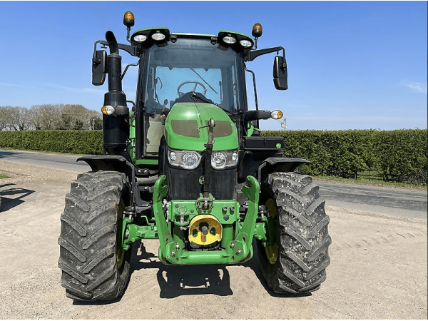 Трактор John Deere 6120M (2020)