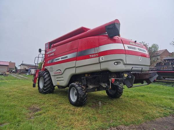 Комбайн Massey Ferguson 7282 Centora (2010)