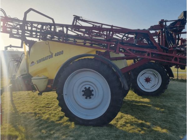 Причіпний обприскувач Hardi Navigator 4000 (2013)