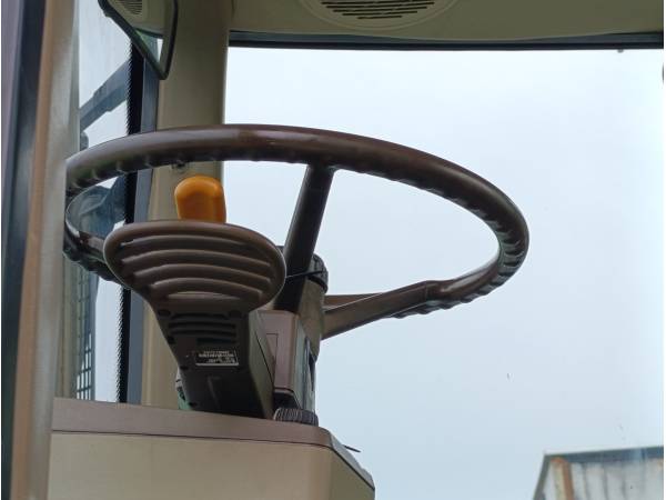 Трактор John Deere 6920 (2005)