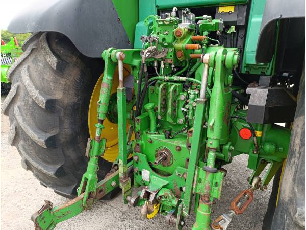 Трактор John Deere 6920 (2005)