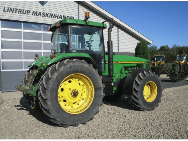 Трактор John Deere 8300 (1996)