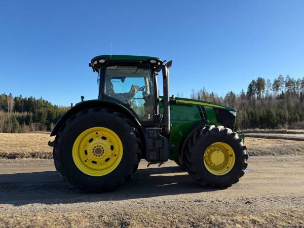 Трактор John Deere 7290R (2015)