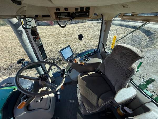 Трактор John Deere 7290R (2015)