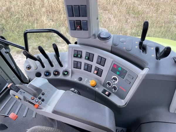 Трактор Claas Arion 640 (2008)