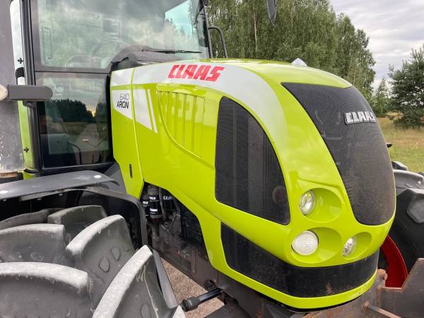 Трактор Claas Arion 640 (2008)