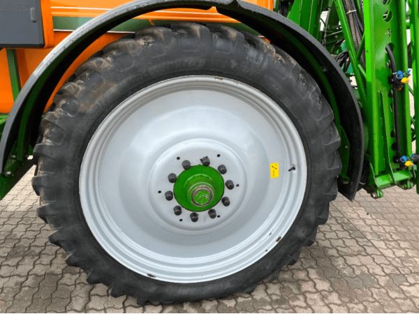 Причіпний обприскувач Amazone UG 3000 (2004)