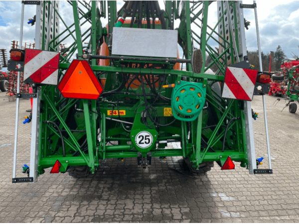 Причіпний обприскувач Amazone UG 3000 (2004)