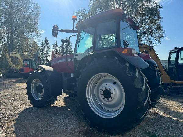 Трактор Case IH MXM 140 (2009)