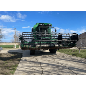 Комбайн John Deere W440 (2016)