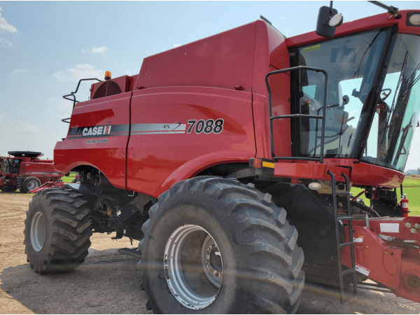 Комбайн Case IH 6088 (2010)
