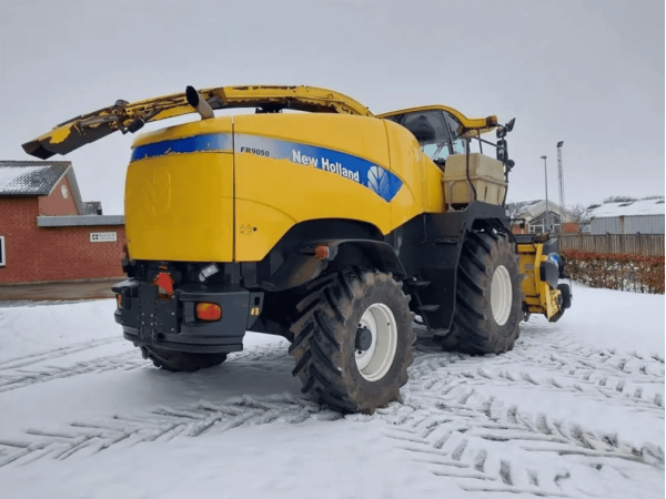 Комбайн кормозбиральний New Holland FR9050 (2009)