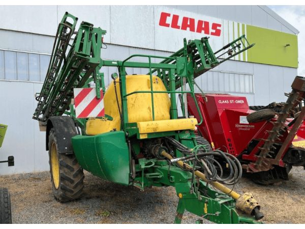 Причіпний обприскувач John Deere 724 (2007)